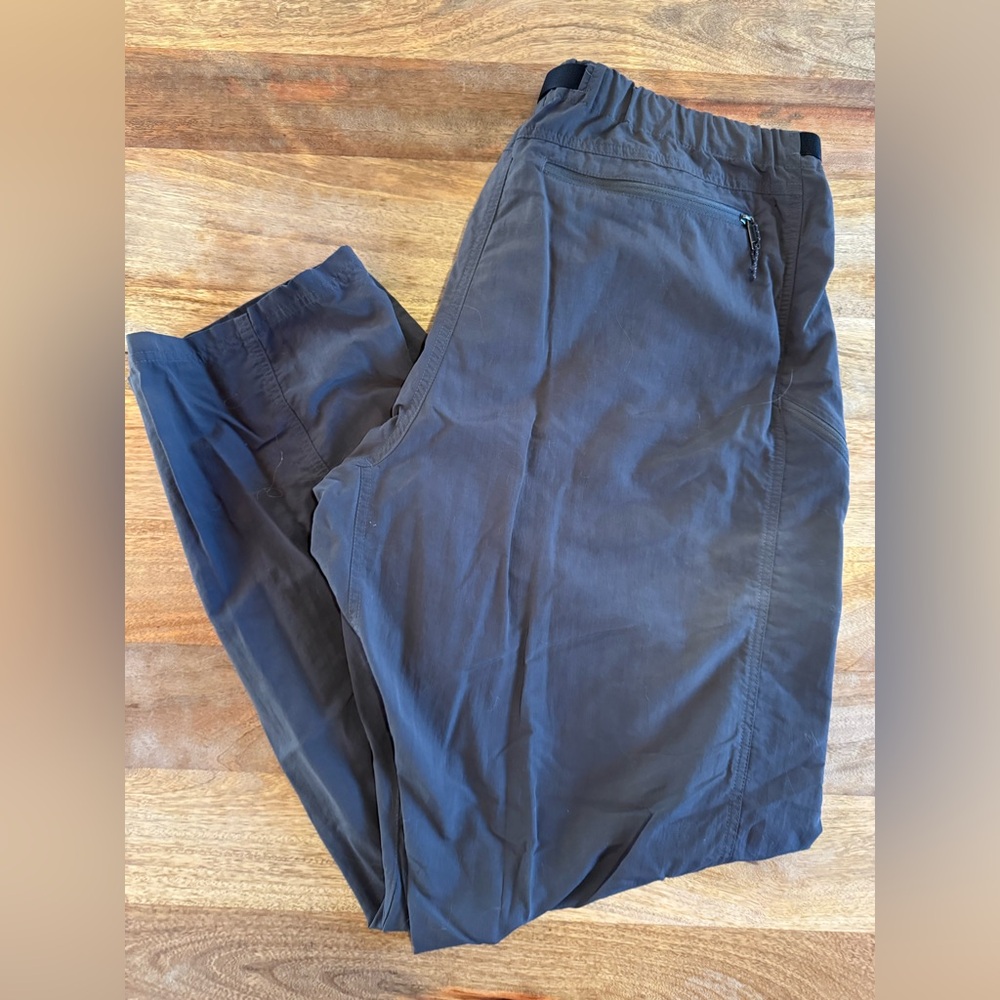 Patagonia Light Weight Travel/ Fishing Pant